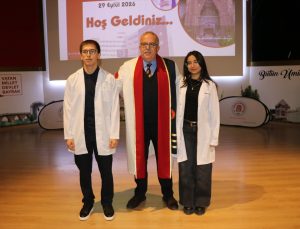 Amasya Üniversitesi Tıp Fakültesinde 89 öğrenciye beyaz önlük giydirildi