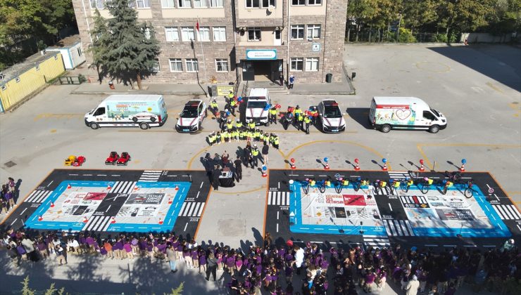 Ankara’da jandarma, Bağlıca İlkokulunda 450 öğrenciye trafik güvenliği eğitimi verdi