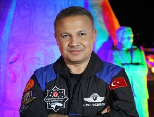 Antalya’da Gezeravcı, uzayda 30’a yakın ülkenin işbirliğini sürdürdüğünü belirtti
