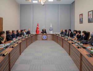 Bahçelievler İlçe Milli Eğitim Müdürü, ‘Bizim Gök Kubbemiz’ için EBYÜ’yü ziyaret etti