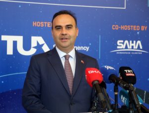 Bakan Kacır: 2027’nin ilk aylarında Ay uzay aracımızı Ay’a göndereceğiz