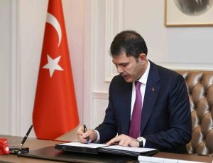 Bakan Kurum, bakanlığın 14 stantla yer aldığı TEKNOFEST’ten görüntüleri paylaştı