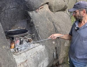 Bartın’ın coğrafi işaretli taş sacından İtalya’ya “pizza taşı” numunesi