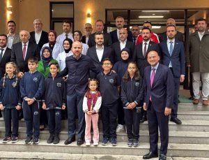 Bilal Erdoğan, Akçakoca’da Nezahat Özdemir İmam Hatip Ortaokulu’nu ziyaret etti