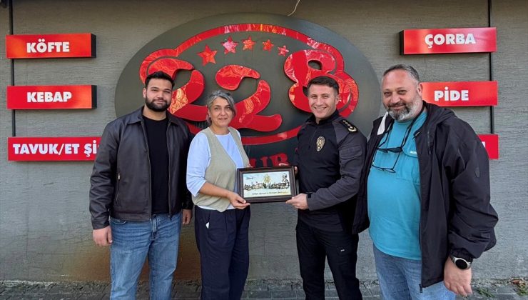 Bilecik İl Emniyet Müdürü Çağlar, esnafı ziyaret edip hediye verdi