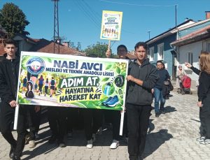 Bilecik Pazaryeri’nde Dünya Yürüyüş Günü için 3 kilometrelik yürüyüş yapıldı