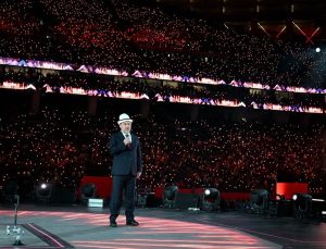 Bişkek Arena, 51 bin kişi kapasiteli Orta Asya’nın en büyük stadyumu olarak açıldı