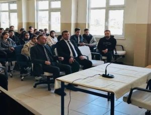 Cizre’de lise öğrencilerine doğru diş fırçalama teknikleri anlatıldı