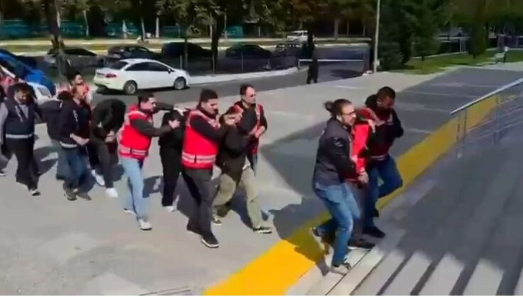 Çocuk müstehcenliği operasyonu: 6 tutuklama