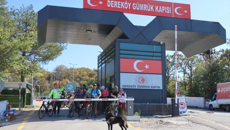 COP31 için Brezilya’dan pedal çeviren 14 kişilik bisikletli grup Türkiye’ye girdi