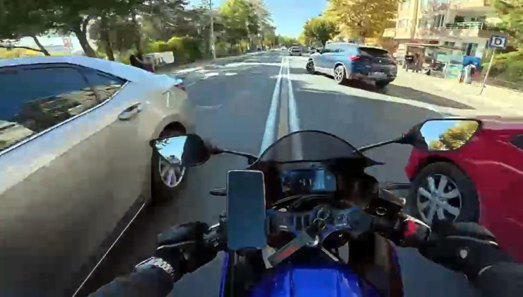 Çorlu’da otomobil motosiklete çarptı, sürücü yaralandı; kaza anı kask kamerasında