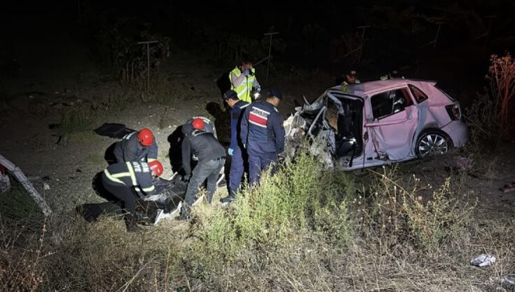 Çorum’da iki araç çarpıştı: 4 ölü, 1 ağır yaralı