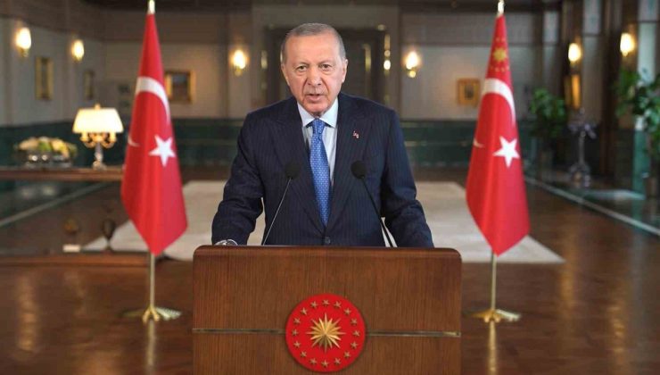 Cumhurbaşkanı Erdoğan: “Gurbeti, ikinci vatan eyleyen kardeşlerimiz için yüksek bir şuurla çalışan tüm sivil toplum kuruluşlarımıza şükranlarımı iletiyorum”