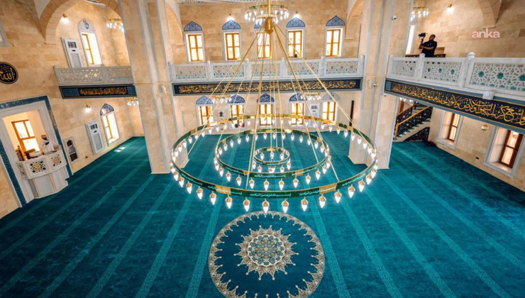 Diyanet tüm camilerde okutulan cuma hutbesinde Gazze için boykot çağrısı yaptı