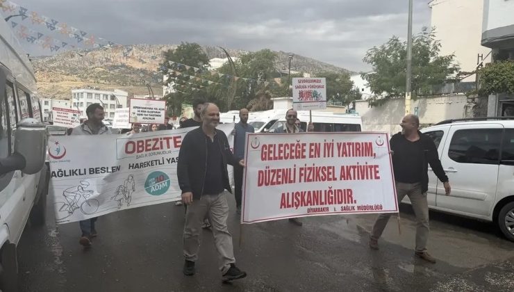 Diyarbakır Çermik’te sağlık çalışanları obeziteye karşı farkındalık yürüyüşü yaptı