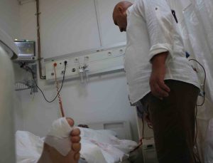 Diyarbakır Gazi Yaşargil Hastanesi’nde diyabet hastasının başparmağı ampute edilmedi