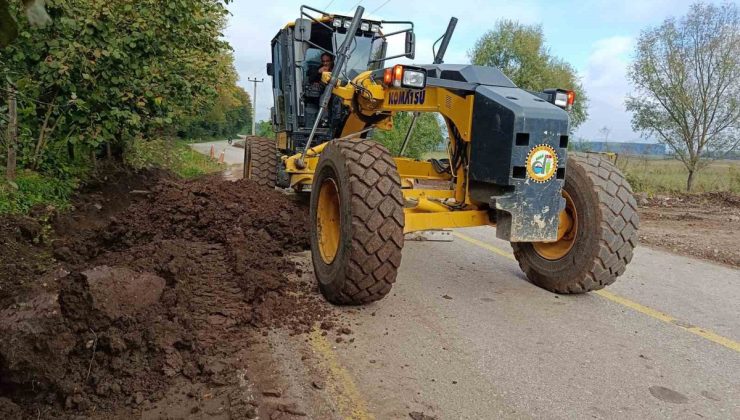 Düzce İl Özel İdaresi, Gölyaka Hamamüstü Köyü’nde beton V kanal yapımını sürdürüyor
