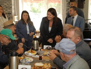 Edirne’de huzurevi sakinleri ve engelli bireyler Dünya Yaşlılar Günü’nde buluştu
