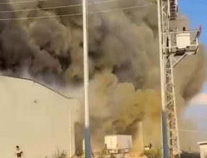 Emirdağ’da gıda fabrikasında çıkan yangın çevre fabrikalara sıçramadan söndürüldü