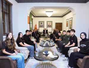 Erzincan Valisi Aydoğdu, Bizim Gök Kubbemiz öğrencilerini ağırladı