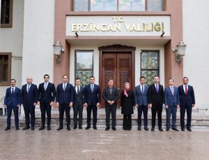 Erzincan Valisi Aydoğdu, kaymakamlara vatandaş odaklı hizmet talimatı verdi