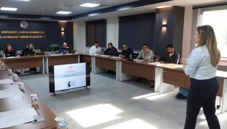 Eskişehir İl Ambulans Servisi 20 sağlık personeline obstetrik acil eğitimi verdi