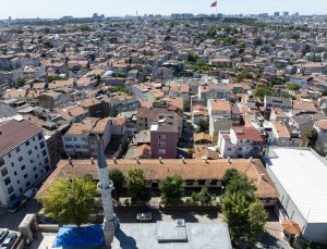 Fatih’teki 16. yüzyıl medresesi, Fethiye İmam Hatip Ortaokulu olarak eğitim veriyor