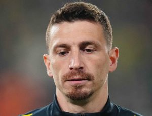 Fenerbahçe’nin Rizespor maçı kamp kadrosunda Mert Hakan sürprizi