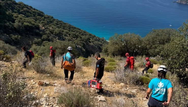 Fethiye’de Babadağ’dan atlayan Rus yamaç paraşütü pilotu kayalıklara düşerek öldü