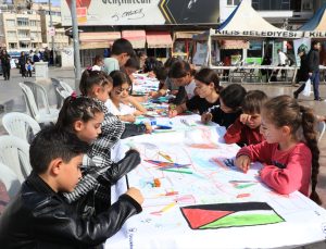 Filistinli çocuklar için Kilis’te çizilen 300 metrelik resim İstanbul’a gönderildi