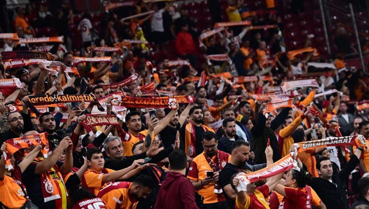 Galatasaraylı yıldıza RAMS Park’ta şok protesto! Islıklarla çıktı