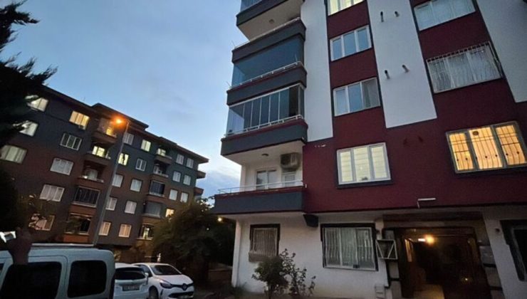 Gaziantep’te çift ve 6 yaşındaki oğulları 2’nci kattan düştü; 1 ölü, 2 yaralı