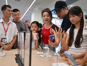 Hainan’da Ulusal Gün tatilinde 855 milyon yuanlık gümrüksüz alışveriş yapıldı