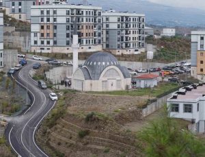 Hatay’da asrın felaketinden bu yana 136’ncı cami Defne’de ibadete açıldı