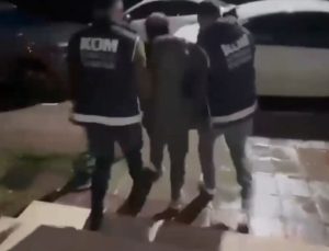 İstanbul merkezli 6 ilde FETÖ operasyonunda gözaltına alınan 20 şüpheli adliyeye sevk edildi