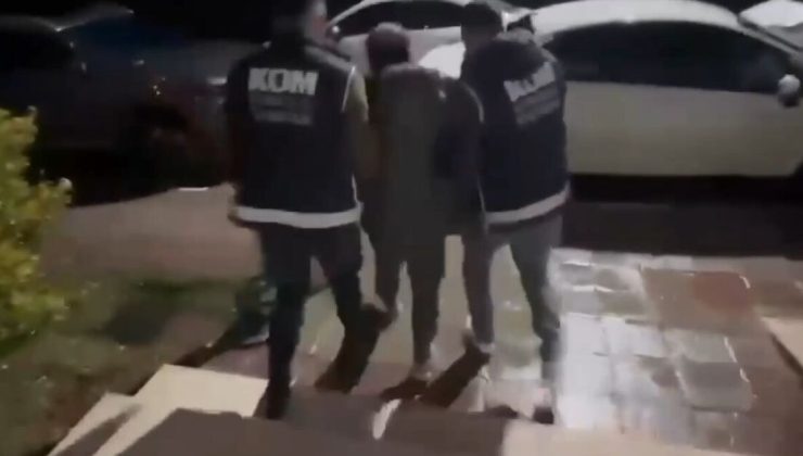 İstanbul merkezli 6 ilde FETÖ operasyonunda gözaltına alınan 20 şüpheli adliyeye sevk edildi