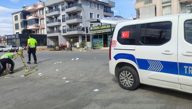 İzmir Ödemiş’te hafif ticari aracın çarptığı yaya ağır yaralandı