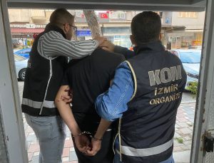 İzmir’de 19 yıl 9 ay hapis cezası bulunan firari yakalandı