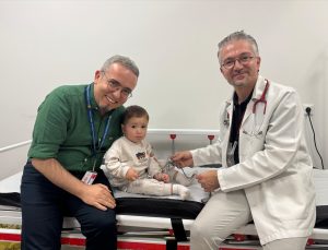 İzmir’de kalp atışı 200’ü geçen 15 aylık bebek, 3 boyutlu ablasyonla iyileşti