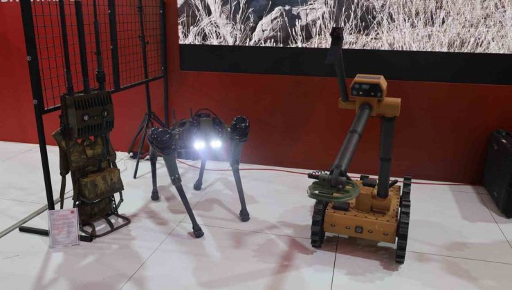 Jandarma ÖMAT’ın yerli dört bacaklı robot sistemi TEKNOFEST Güneydoğu’da sergilendi