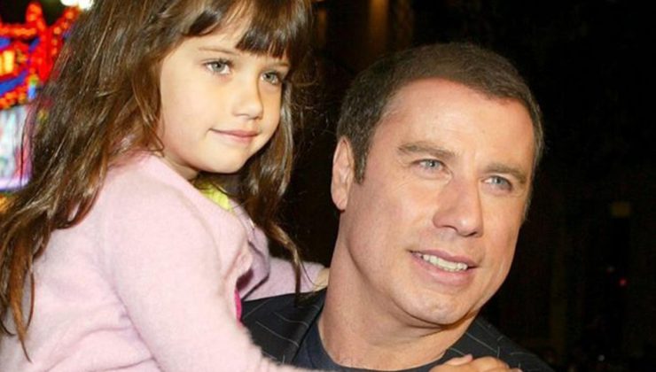 John Travolta’nın kızı podyuma çıktı! Paris’te tüm gözler onun üzerindeydi