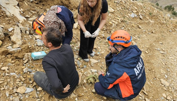 Kahramanmaraş Göksun’da dağlık arazide fenalaşan kişi AFAD ekibiyle hastaneye kaldırıldı