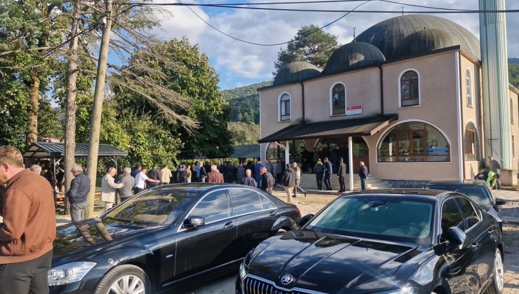 Kalp krizi geçiren TRT Haber muhabiri Öztürk, Düzce’de toprağa verildi