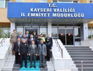 Kayseri Valisi Çiçek, yeni İl Emniyet Müdürü Ergen’den güvenlik çalışmalarını dinledi