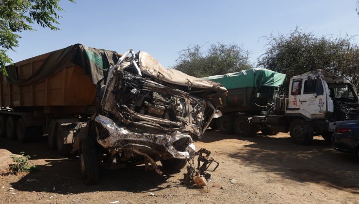 Kenya’nın Makueni bölgesinde çok sayıda aracın karıştığı kazada en az 17 kişi öldü