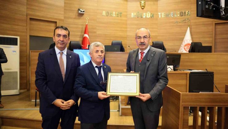 KTO Başkanı Gülsoy ve ekibi mazbatalarını Kocasinan 1. İlçe Seçim Kurulu’ndan aldı