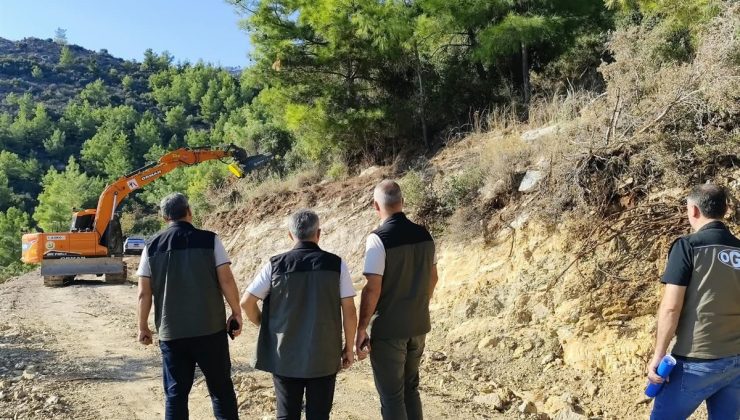 Mersin Orman Bölge Müdürlüğü, çalı doğrayıcı aparatını Bozyazı’da test etti