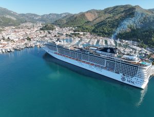 MSC Divina kruvaziyeri Muğla’nın Marmaris ilçesine 3 bin 705 turist getirdi