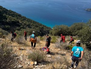 Muğla Fethiye’de yamaç paraşütü uçuşunda kayalıklara düşen Rus turist öldü