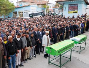 Niğde Bor’da motosiklet kazasında ölen 2 kardeş Altunhisar’da toprağa verildi
